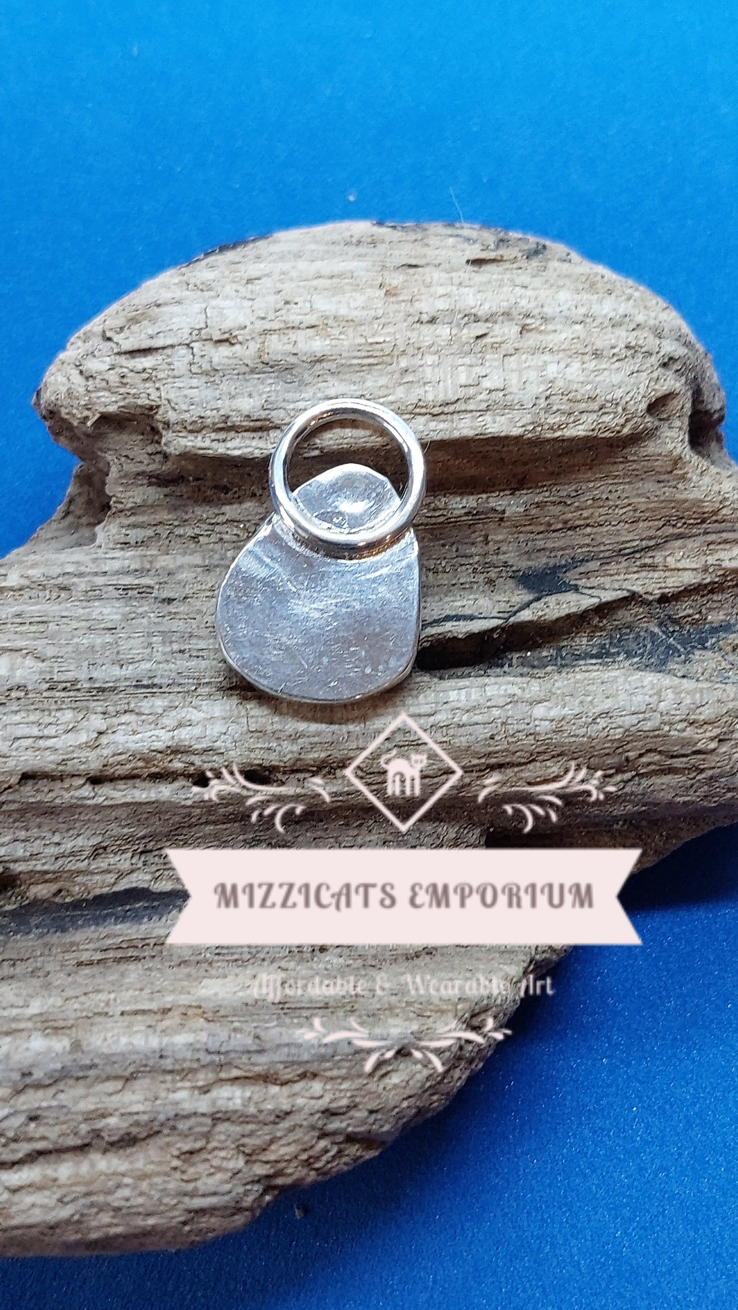 Picture Opal pendant