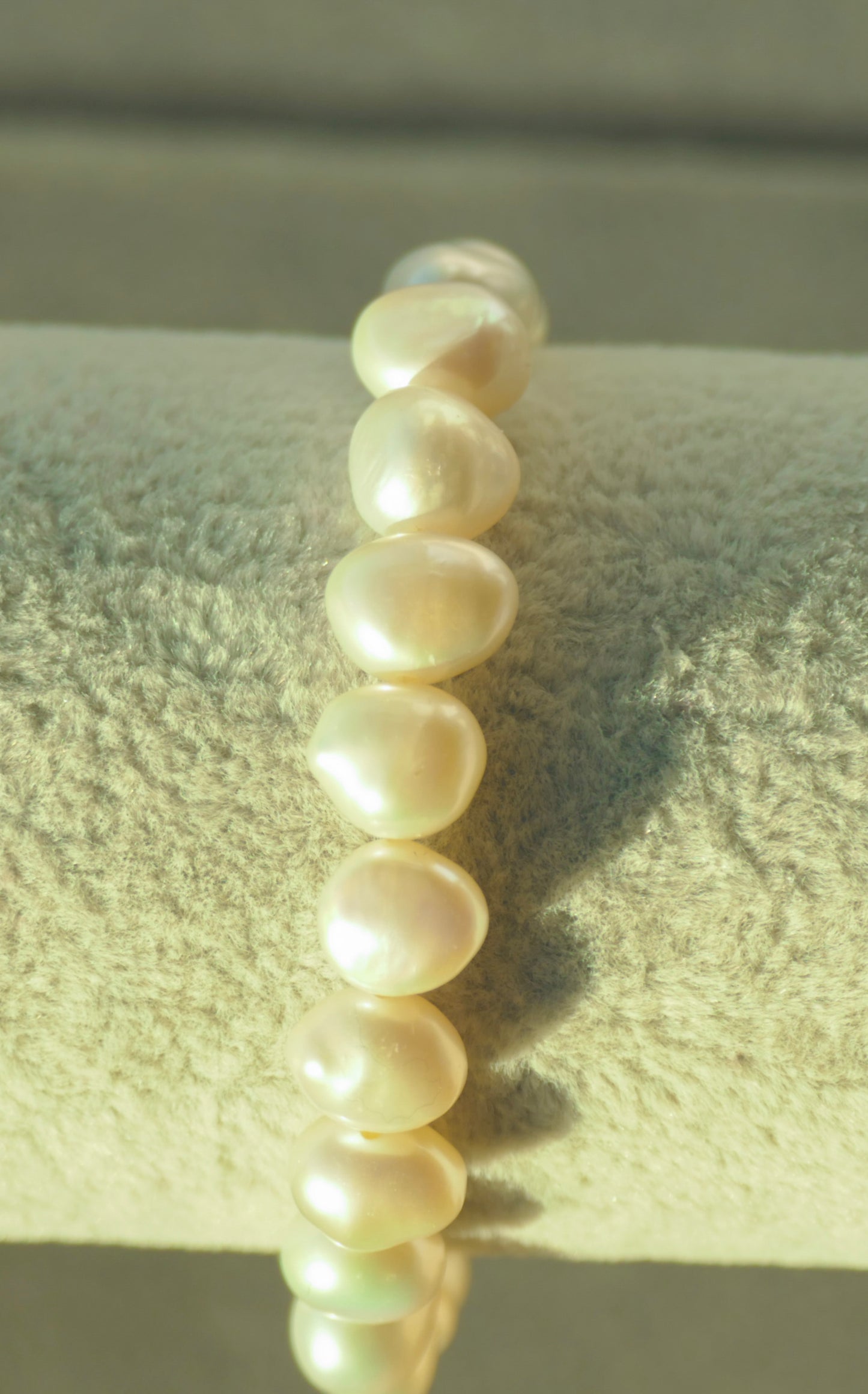 Perfect pearl stretch bracelet 6"/15.2cm-small -