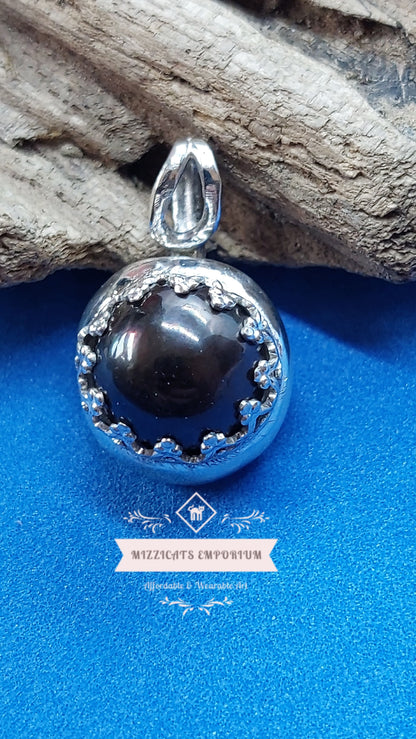 Black Mabe Sea Pearl Crown Pendant