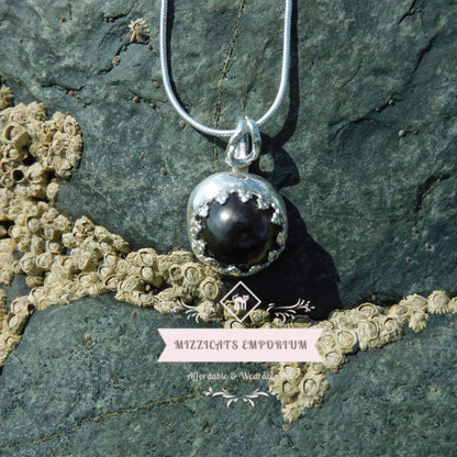 Black Mabe Sea Pearl Crown Pendant